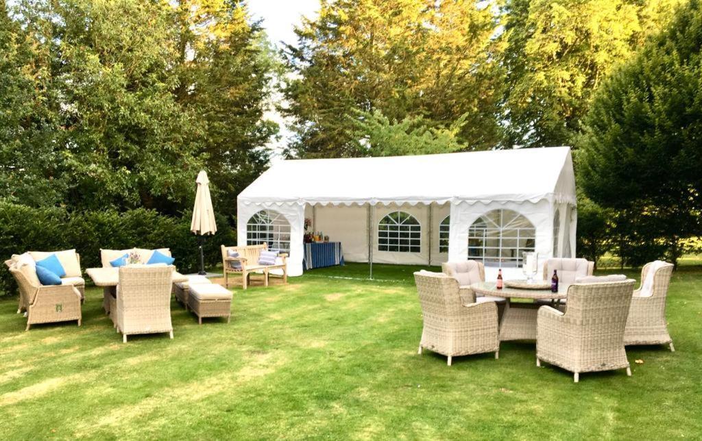 Parsonage House, Badminton Bed & Breakfast Great Badminton Dış mekan fotoğraf